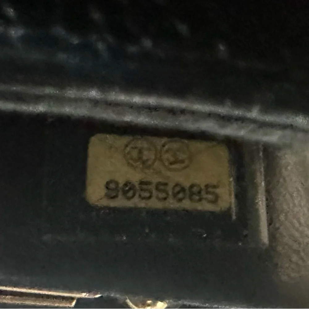 CHANEL Caviar Timeless CC Wallet - Picture 7 of 11